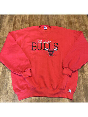 VINTAGE Chicago Bulls Sweatshirt XL Red Russell Athletic Crew V Notch 90s Shirt
